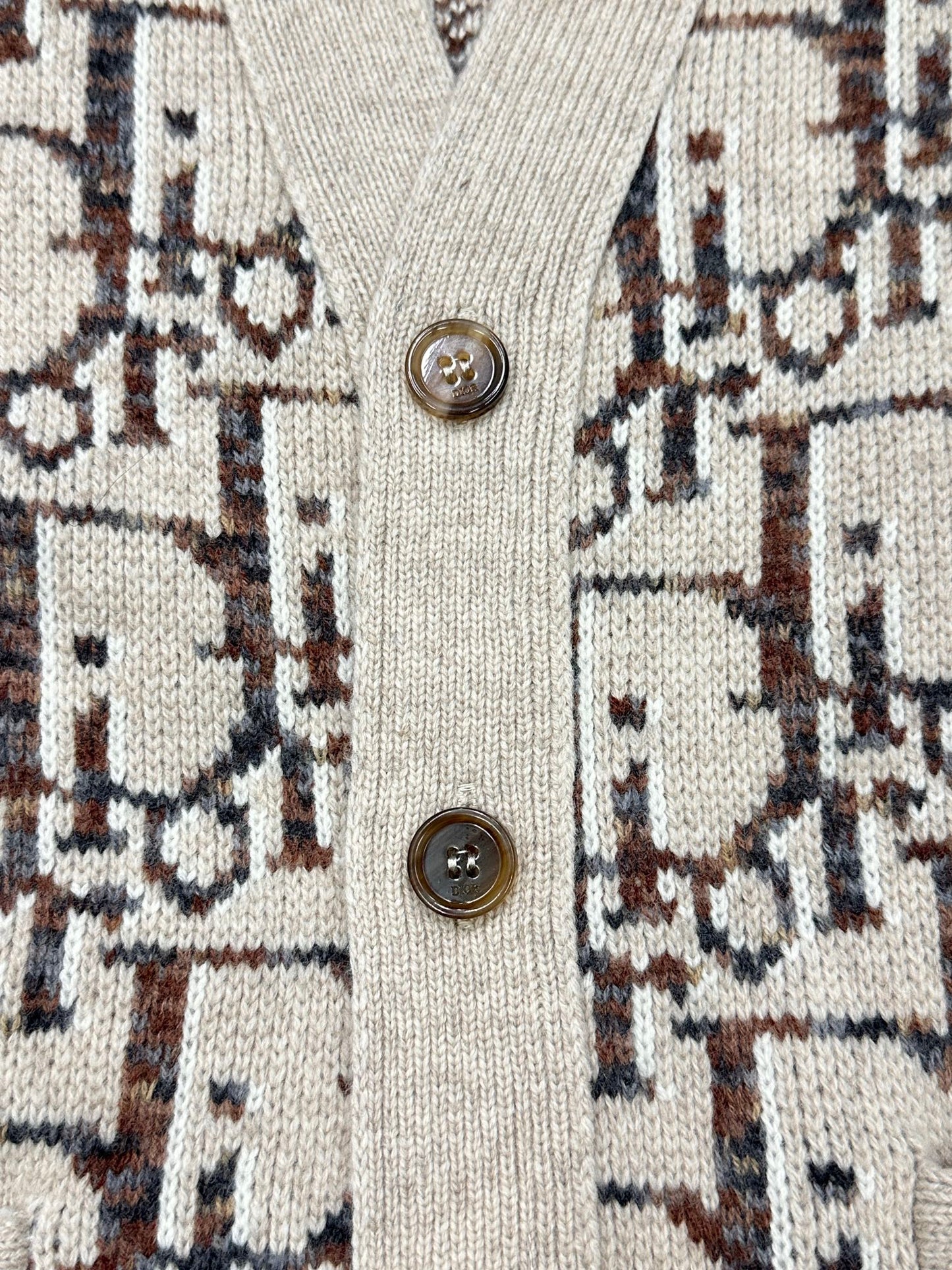 TJ / 디올 가디건 , 𝗗𝗜𝗢𝗥 𝗢𝗯Hotels𝗾𝘂rice 라이스/브라운 울 가디건