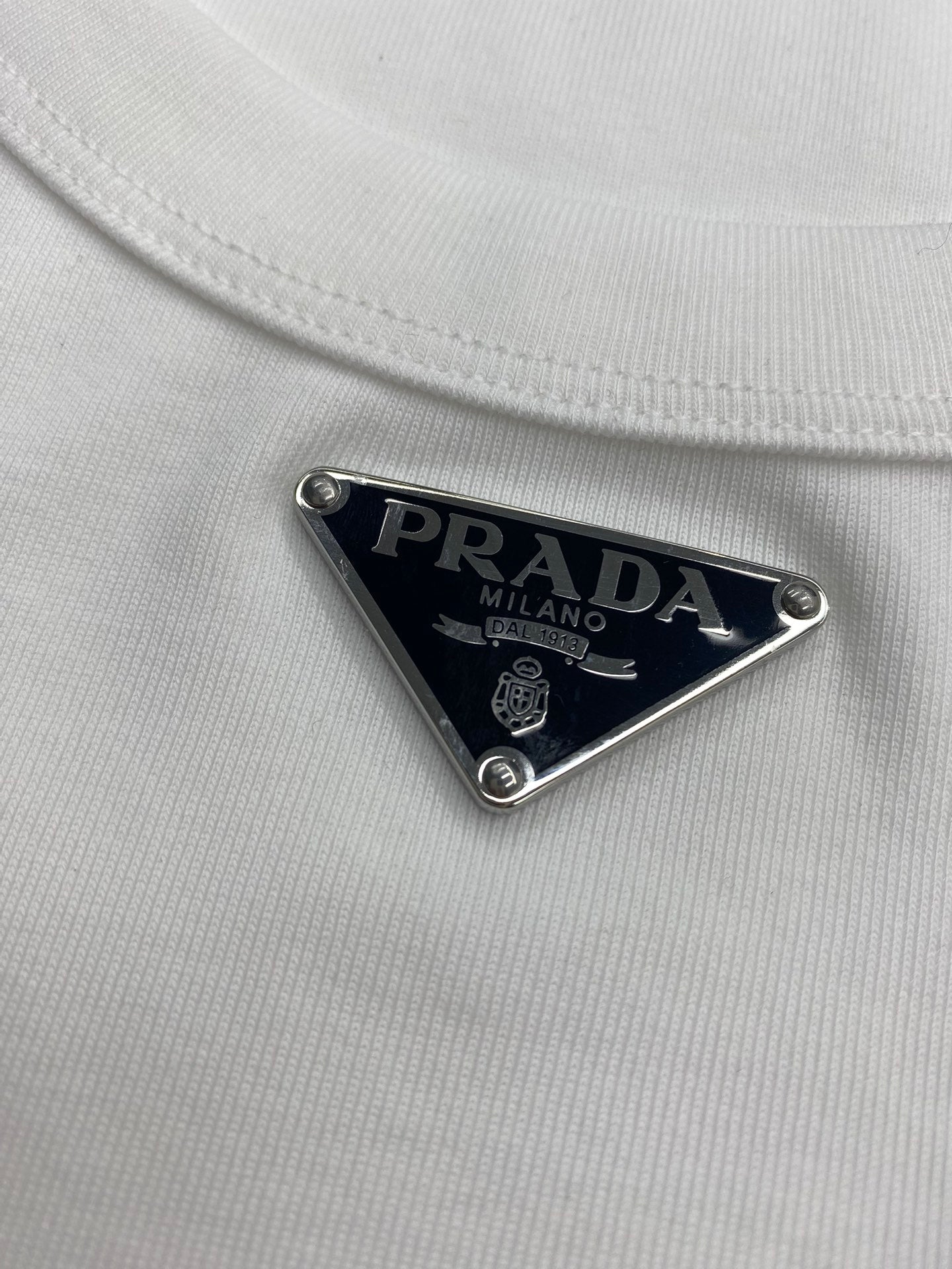 TJ셀러 / 프라다 탑 , 여성 메탈릭 트라이앵글