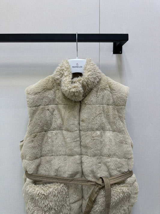 벨라 / MC 테디다운 조끼