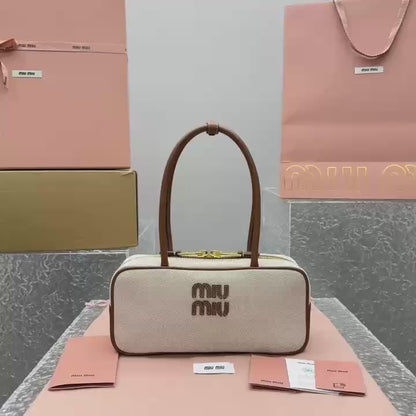 카타 / 미우미우 신형 캔버스 볼링백