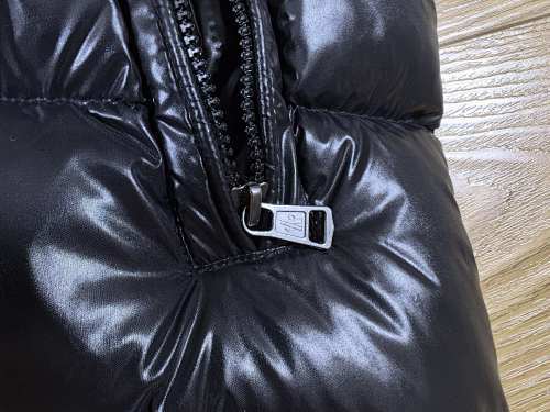 지이 / MC 패딩 조끼