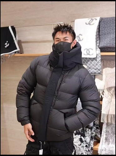 지이 / MC 후드 패딩