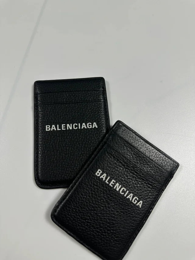 꼬부기 / 발렌시아가 맥세이프