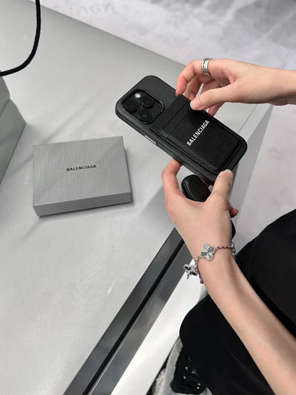 꼬부기 / 발렌시아가 맥세이프