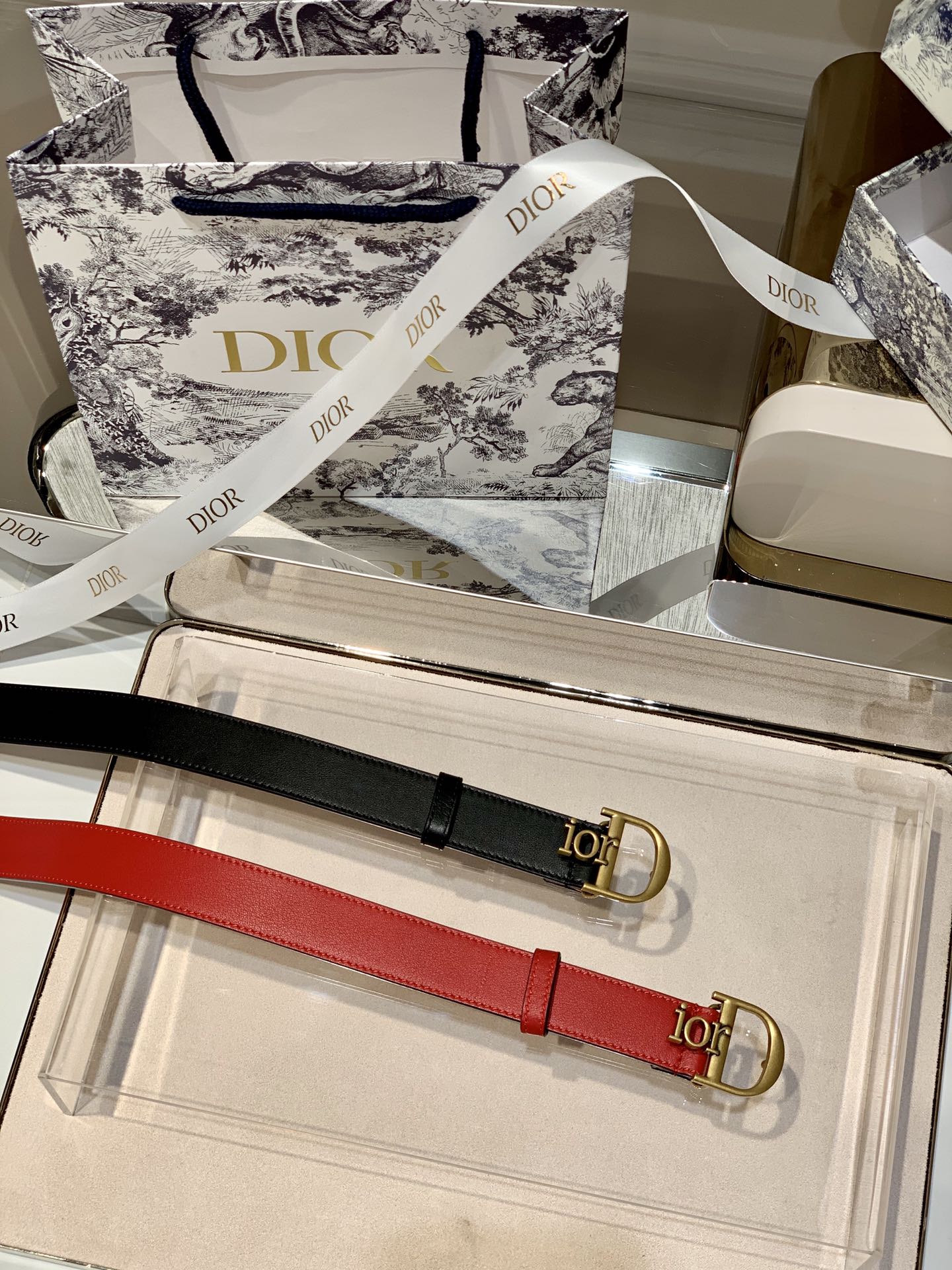 디올 벨트