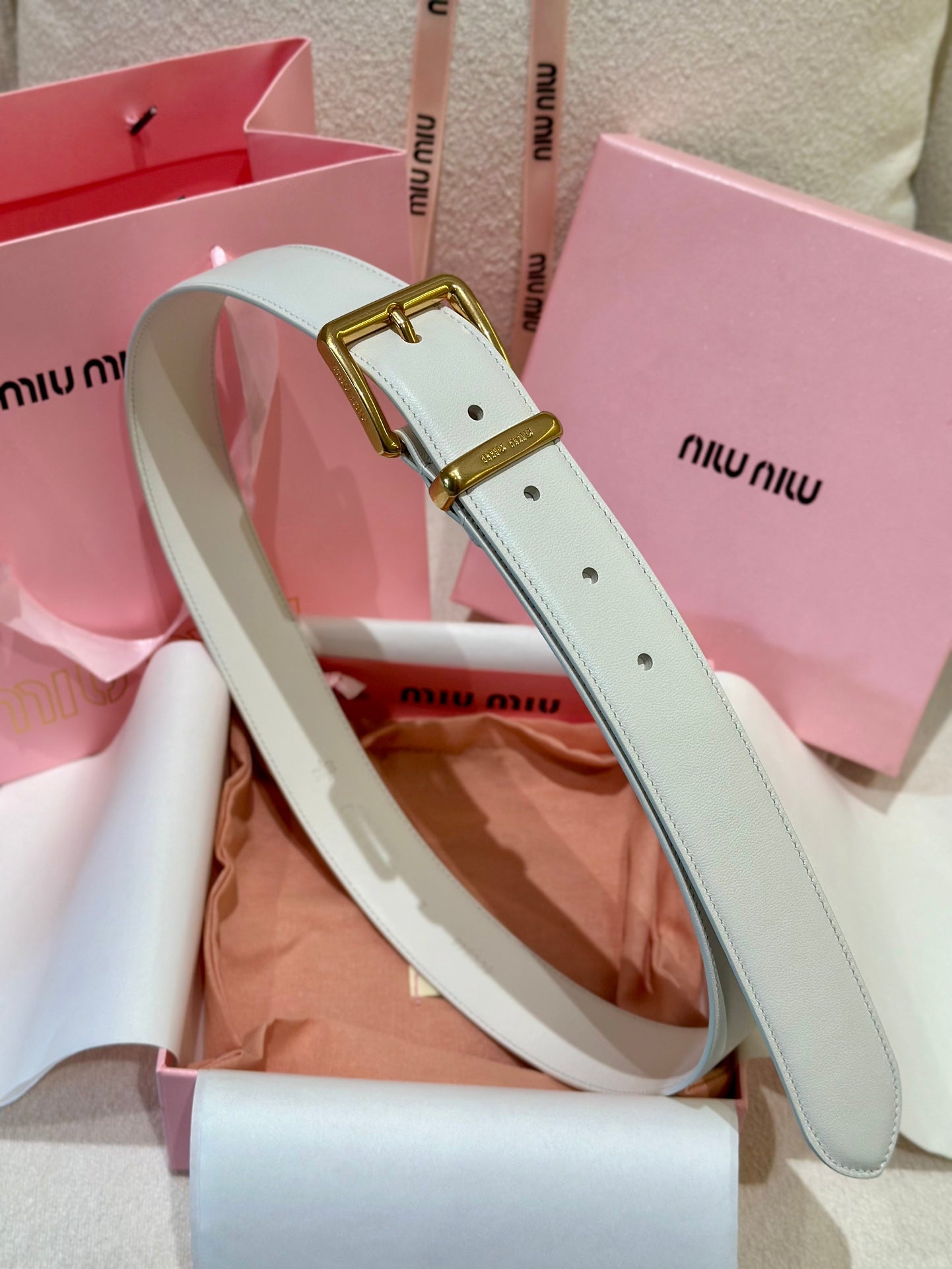 미우미우 벨트