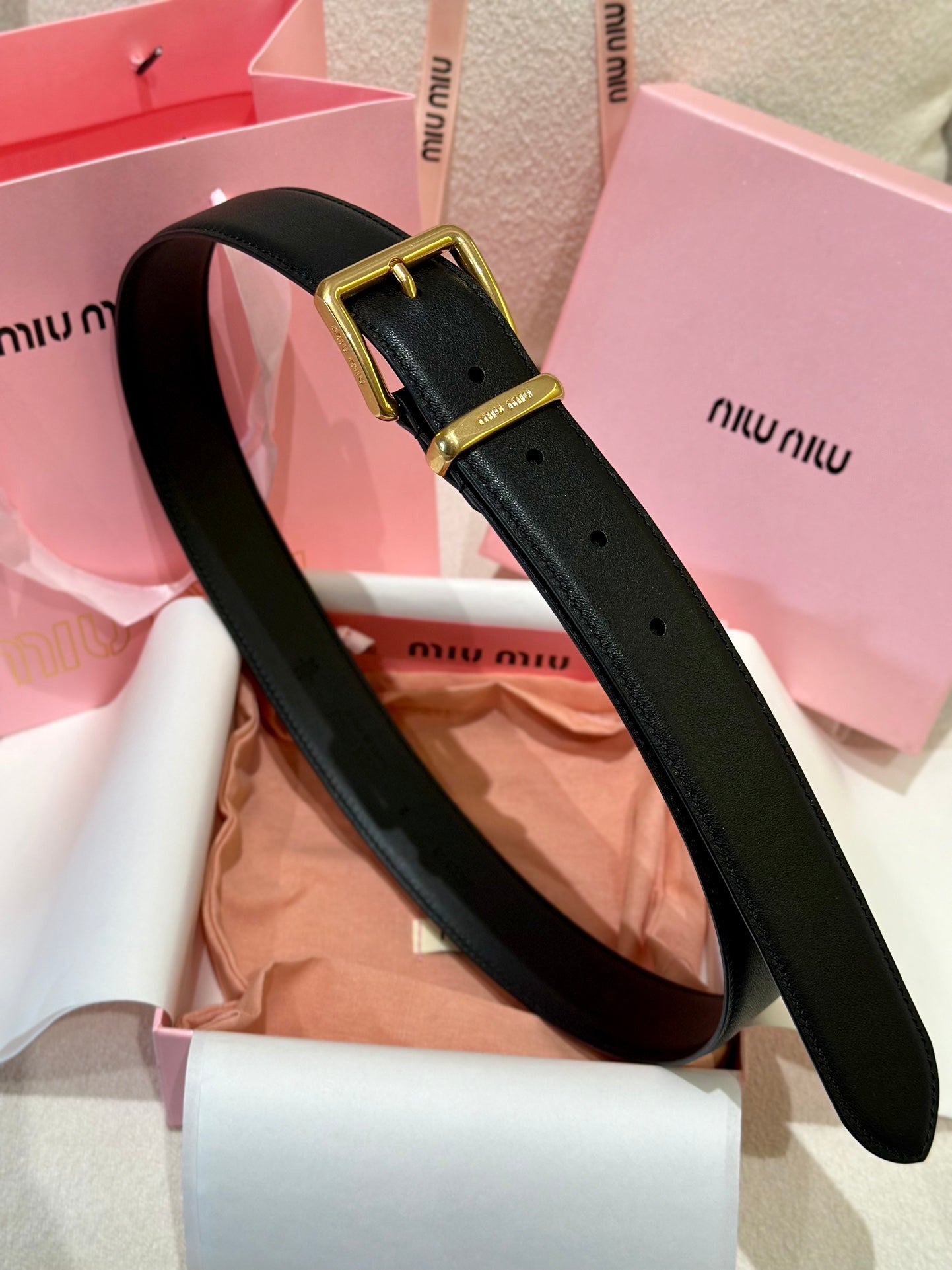 미우미우 벨트
