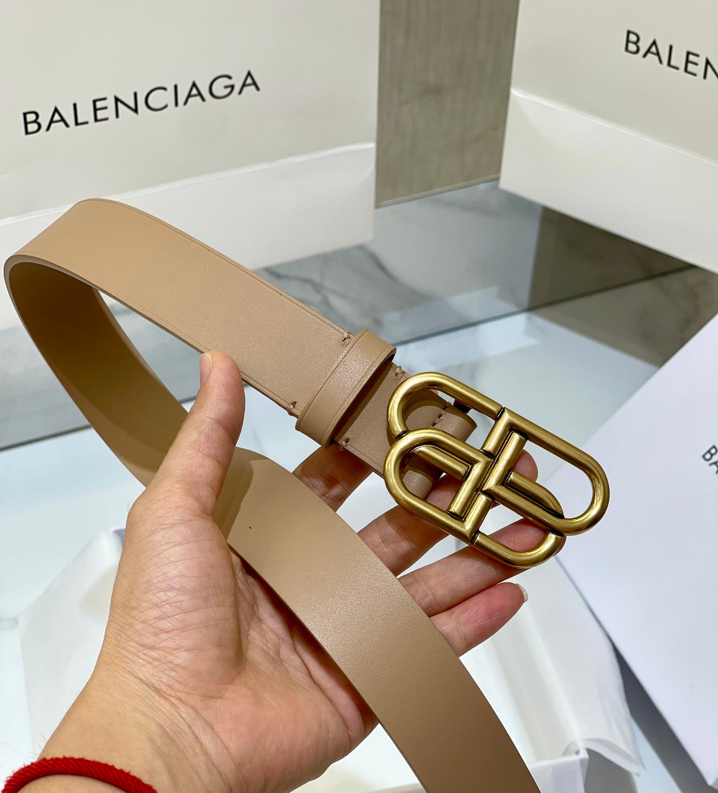 발렌시아가 벨트