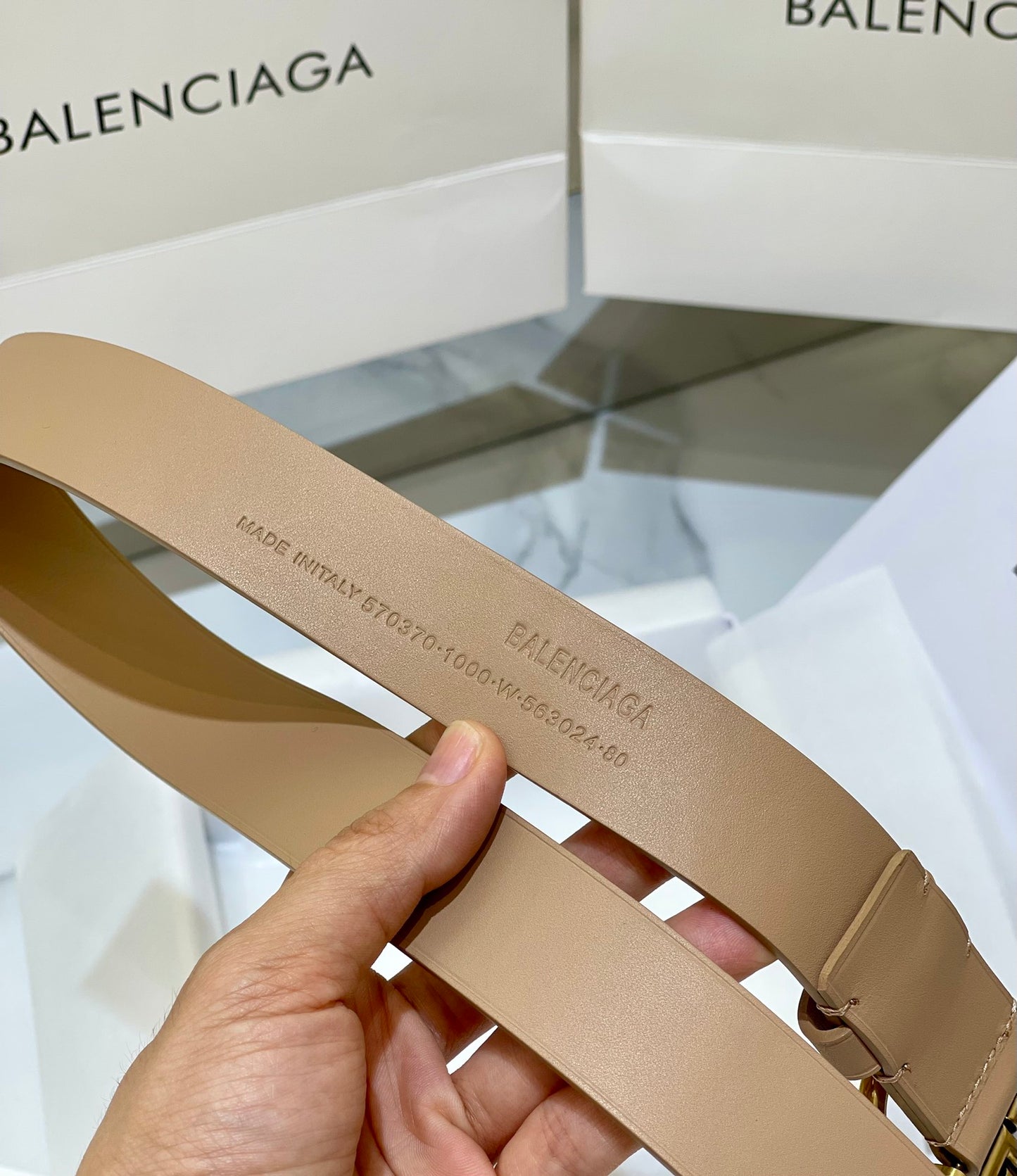 발렌시아가 벨트