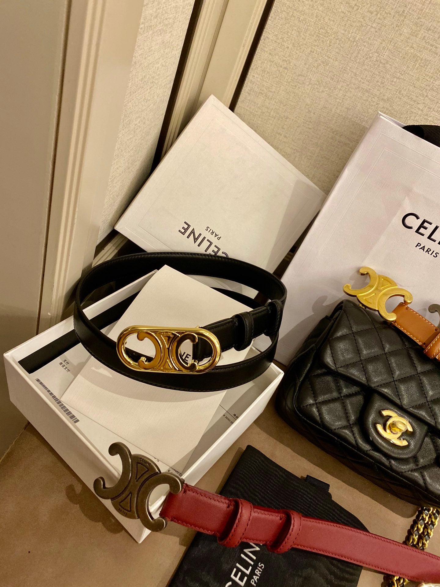 여자 셀린느 벨트