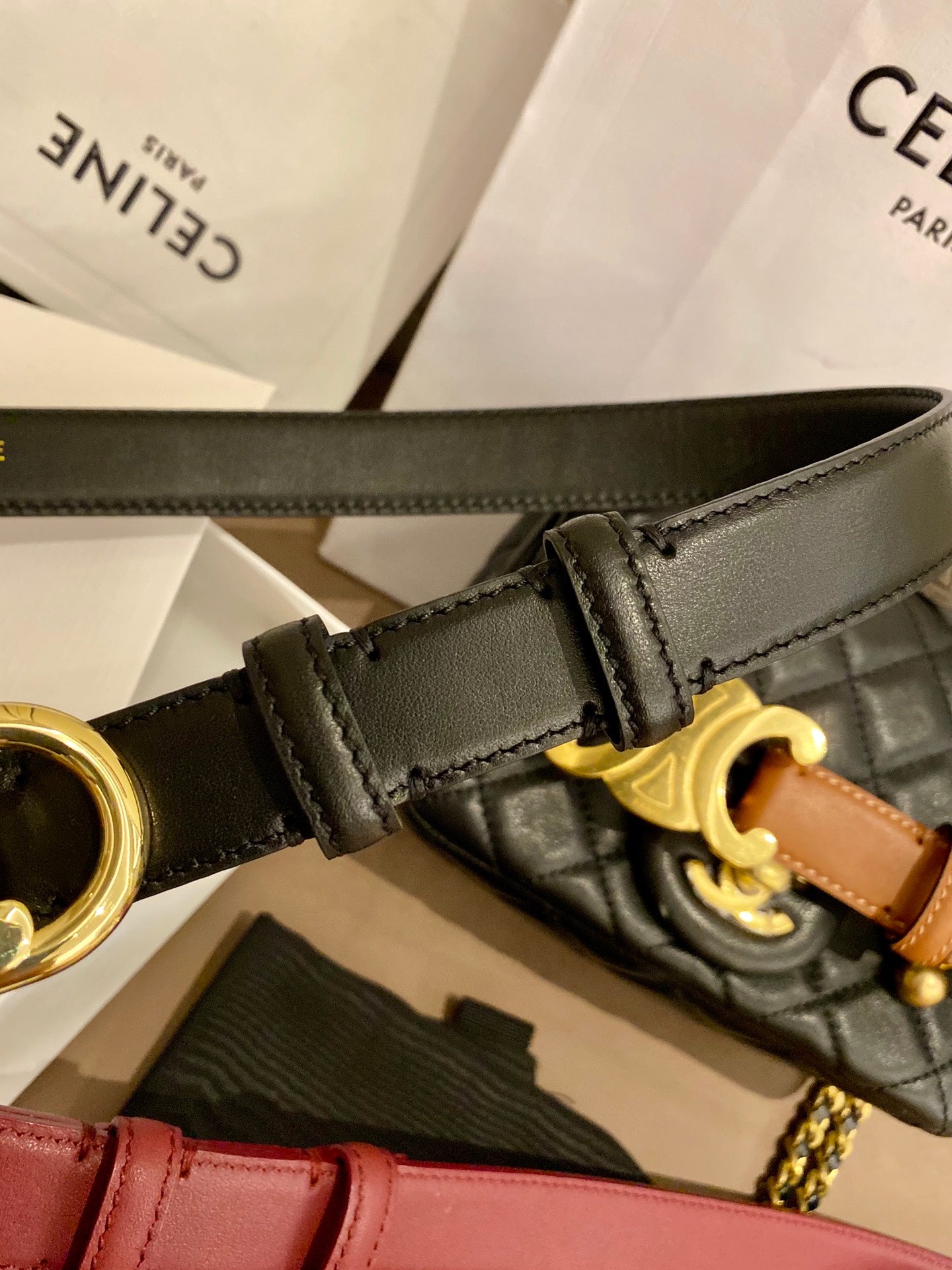 여자 셀린느 벨트