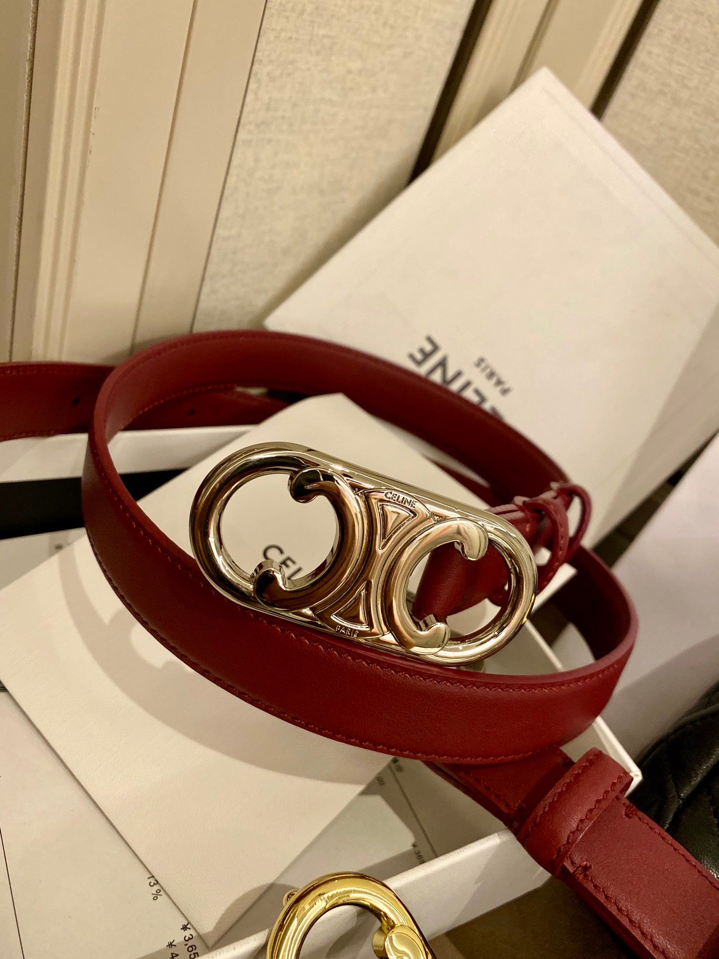 여자 셀린느 벨트