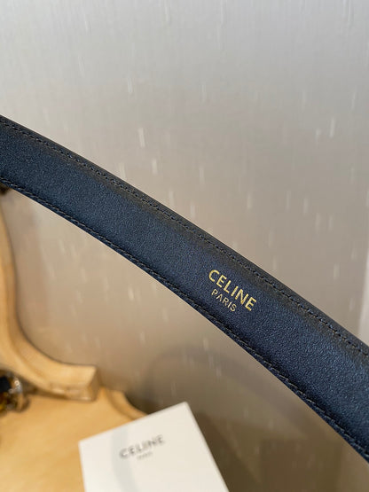 여자 셀린느 벨트