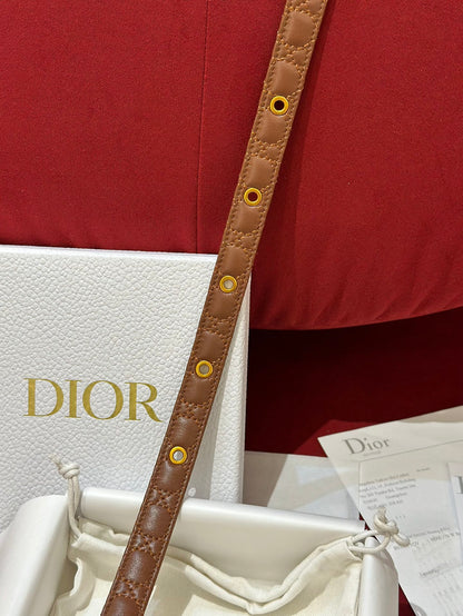 여자 디올 벨트