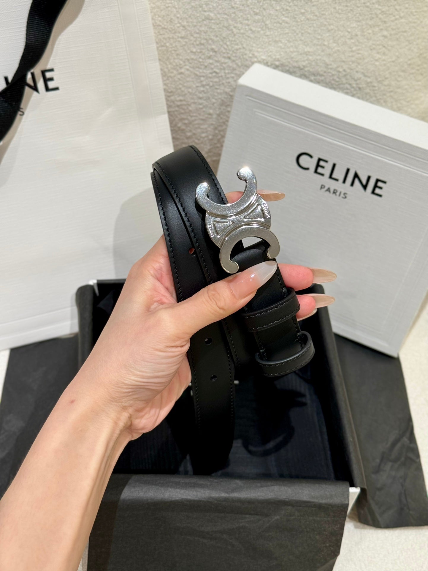 여자 셀린느 벨트