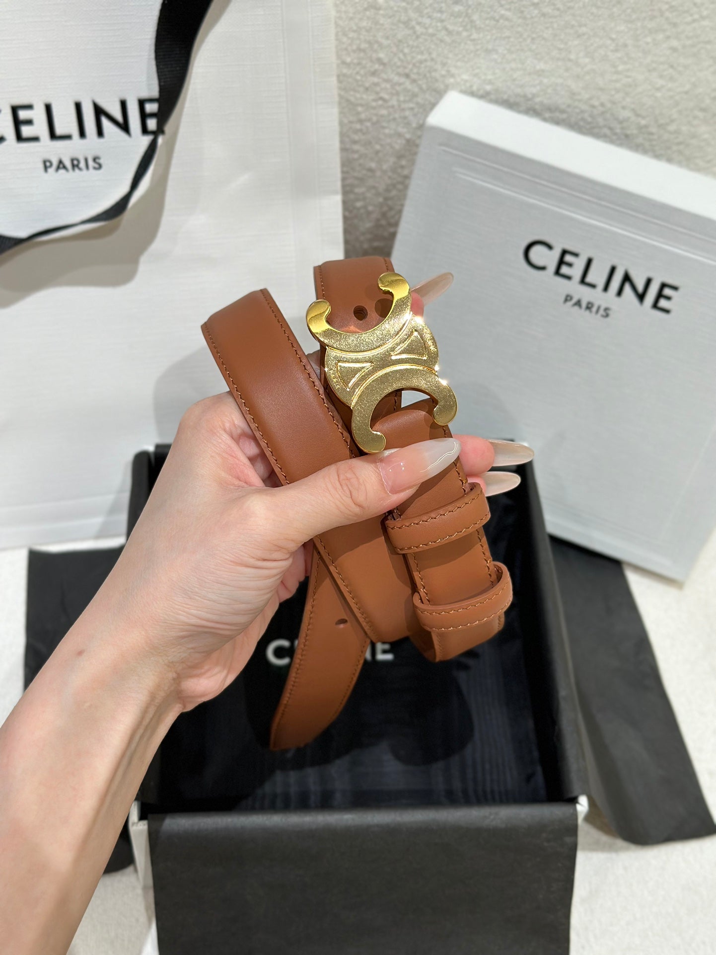 여자 셀린느 벨트