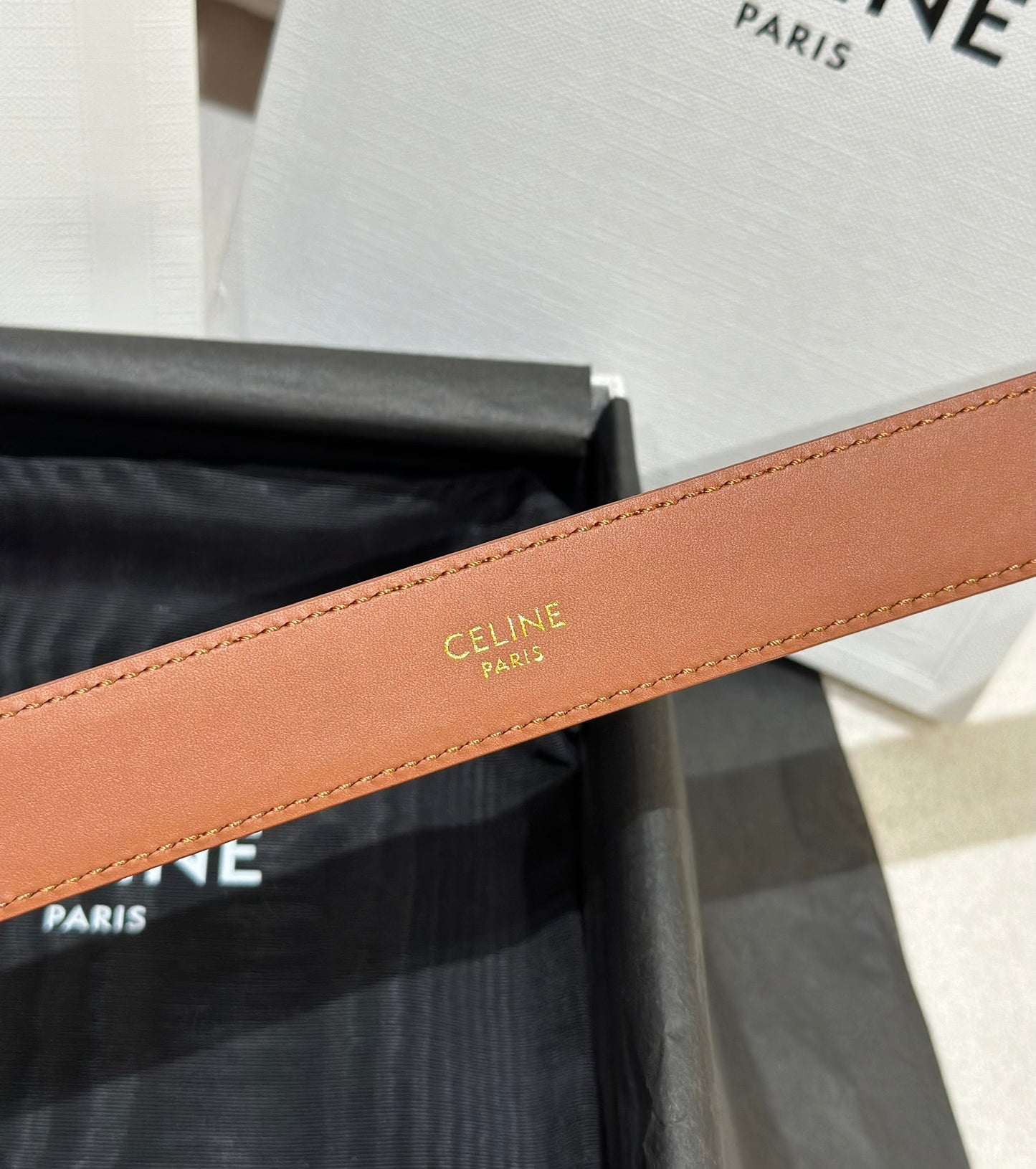 여자 셀린느 벨트