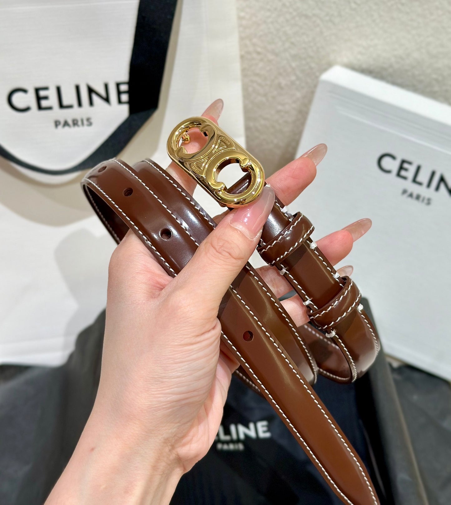 여자 셀린느 벨트