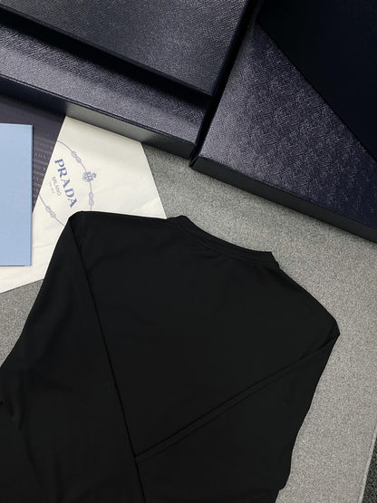 TJ셀러/프라다 남성 스판 면 자수 긴팔 티셔츠