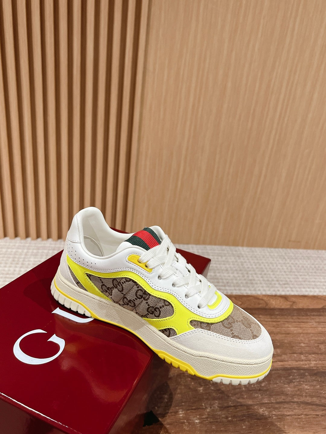 구찌 여성 운동화