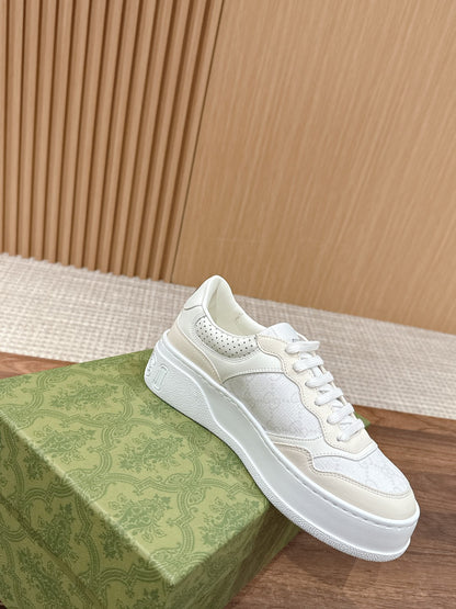 구찌 여성 운동화