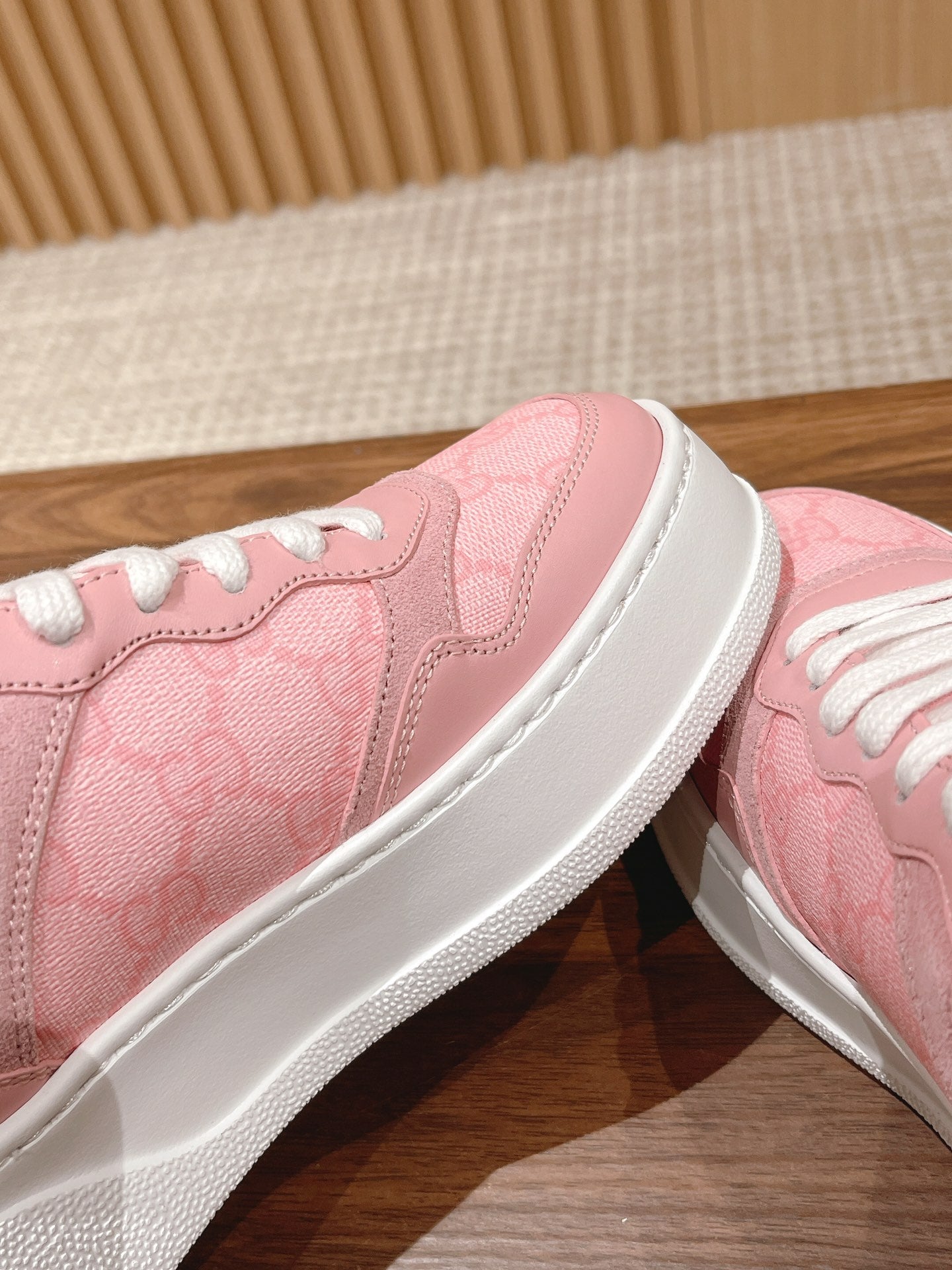 구찌 여성 운동화