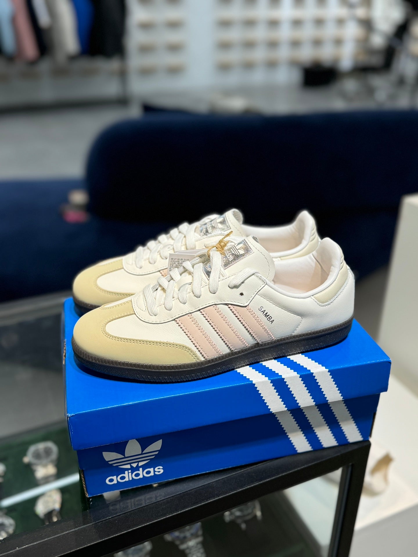 아디다스 여성 플랫 슈즈 운동화