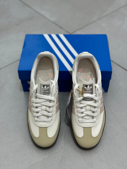 아디다스 여성 플랫 슈즈 운동화