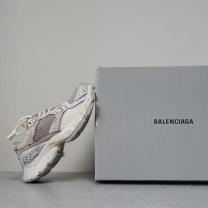 발렌시아가 남성 운동화