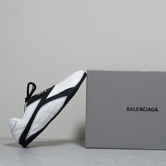 발렌시아가 여성 운동화