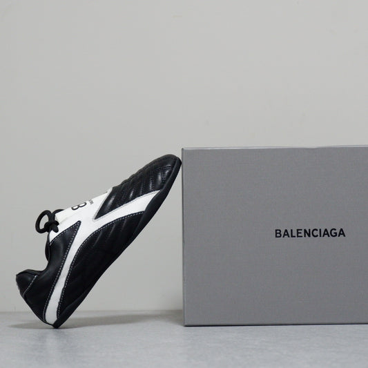 발렌시아가 여성 운동화