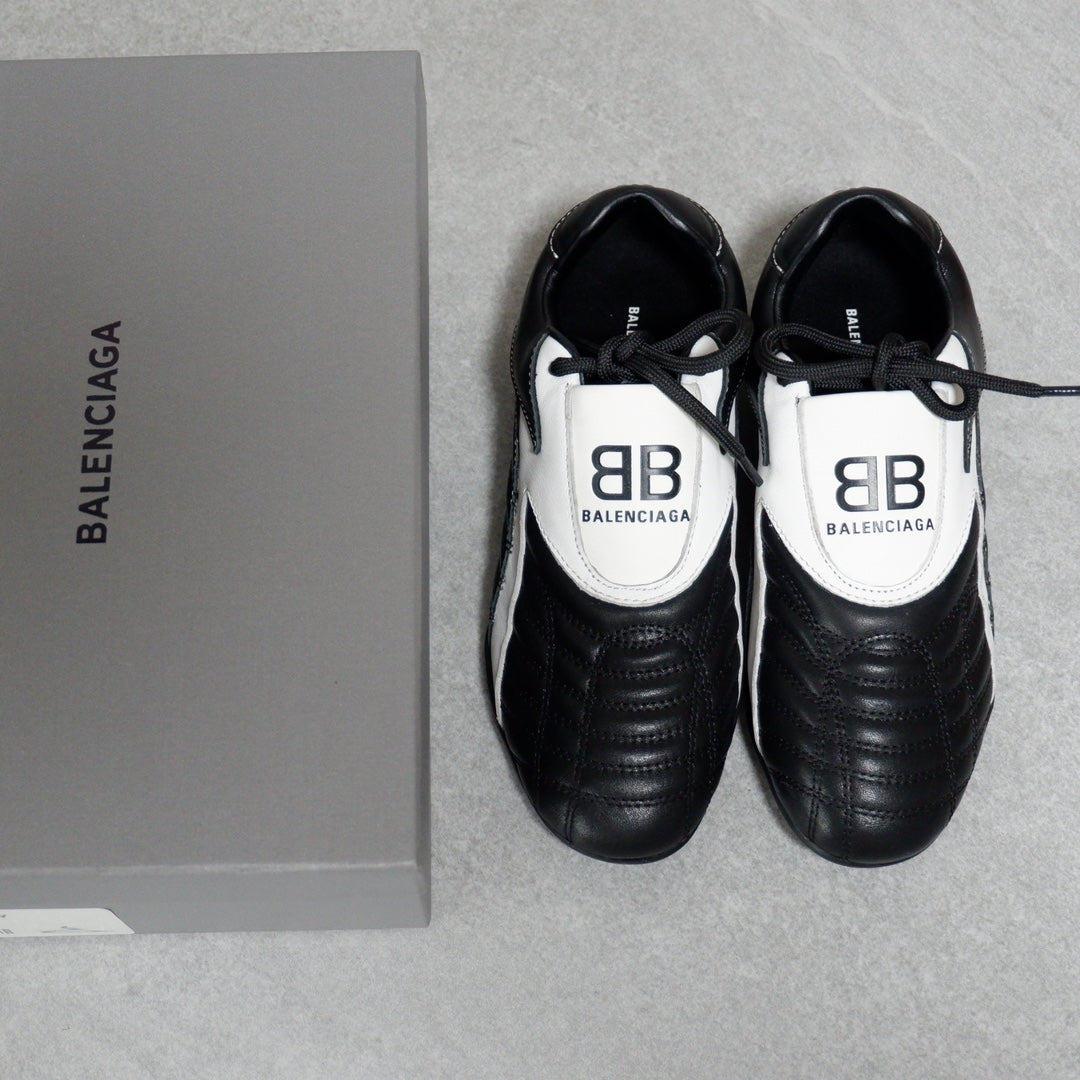 발렌시아가 여성 운동화