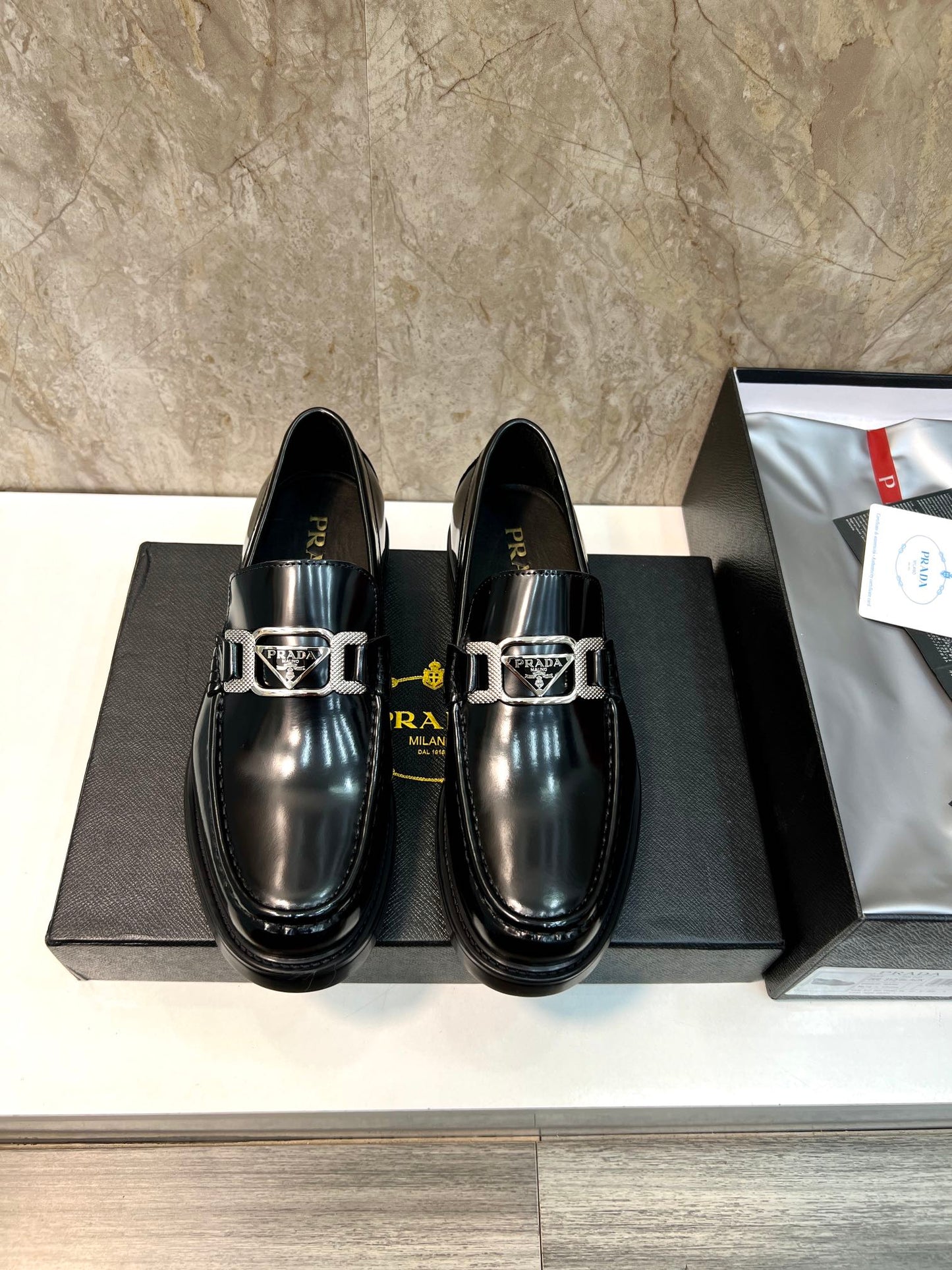 프라다 남성 구두