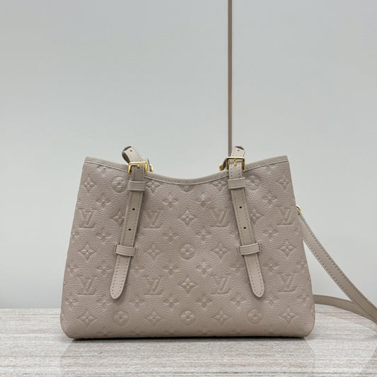 갓팩토리 / 루이비통 클러치 가방 크로스백