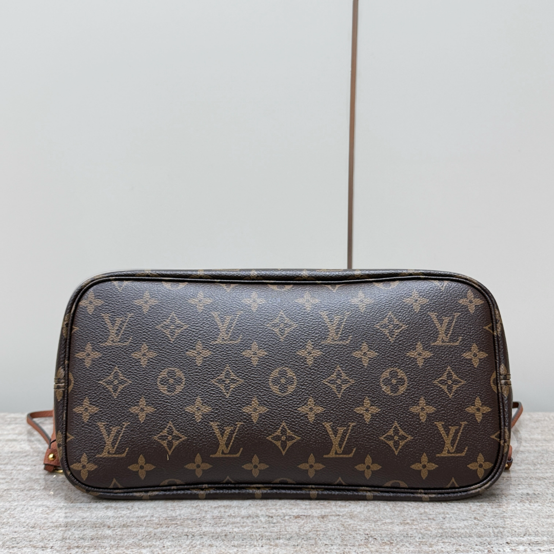 갓팩토리 / 루이비통 클러치 가방