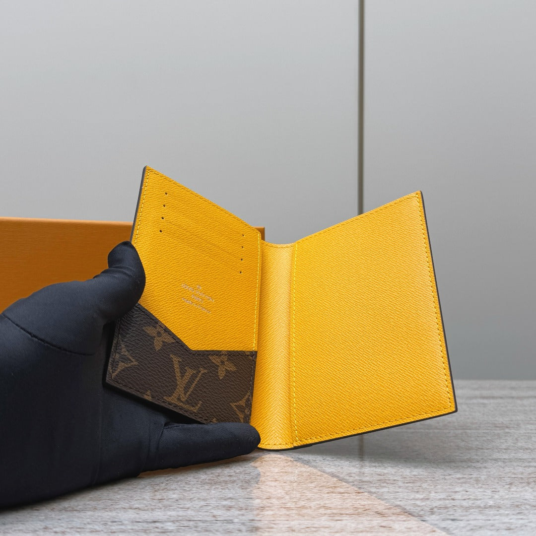 갓팩토리 / 루이비통 지갑