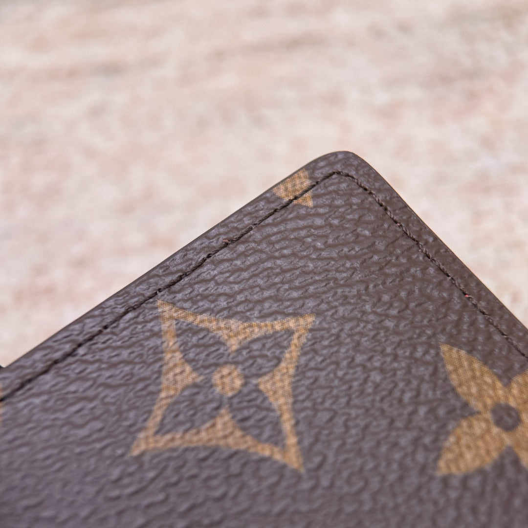 갓팩토리 / 루이비통 지갑