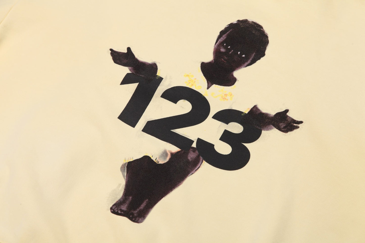 세나 / 피어오브갓 남성 맨투맨