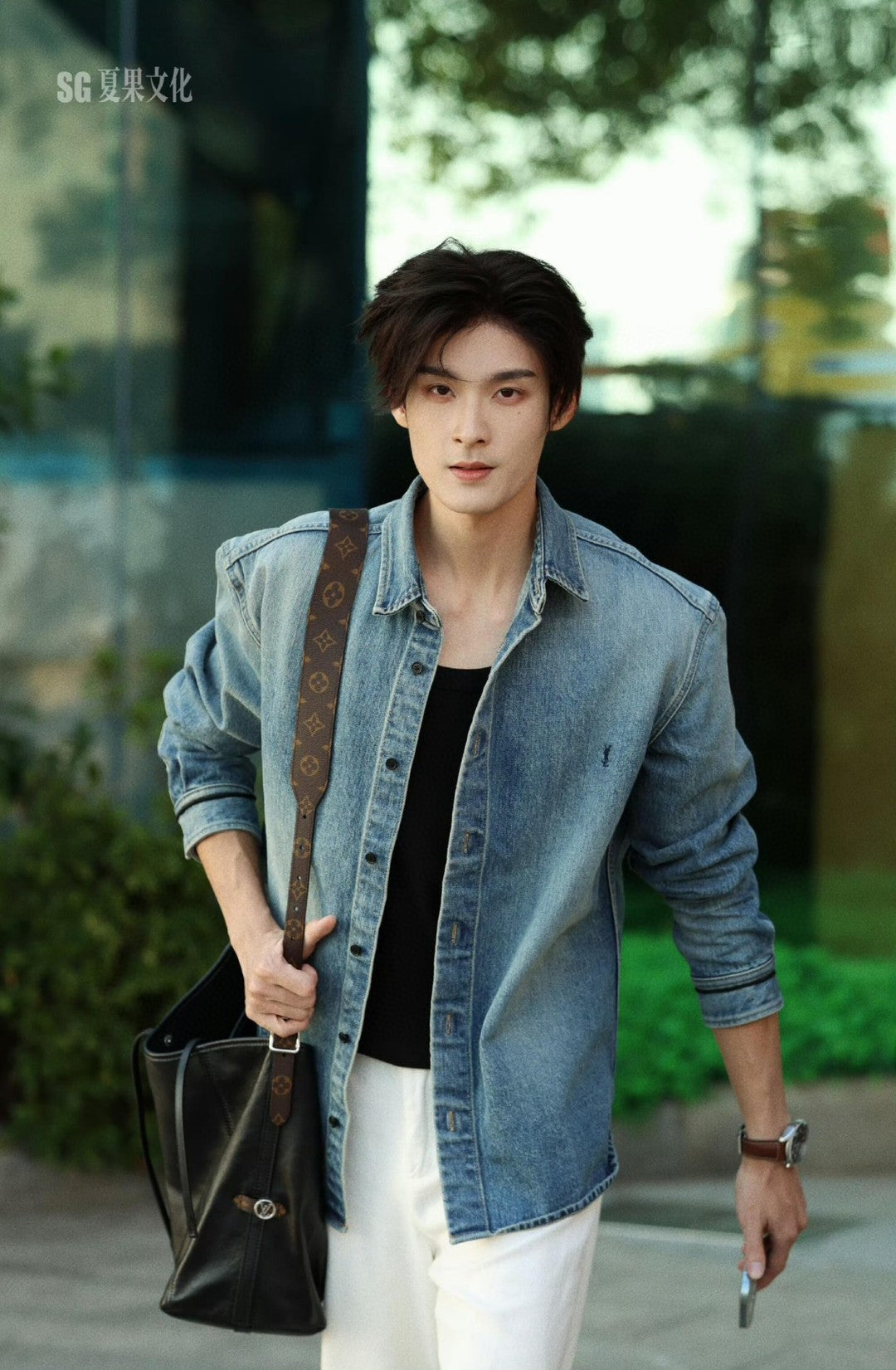 BVG / 입생로랑 남성 데님 셔츠