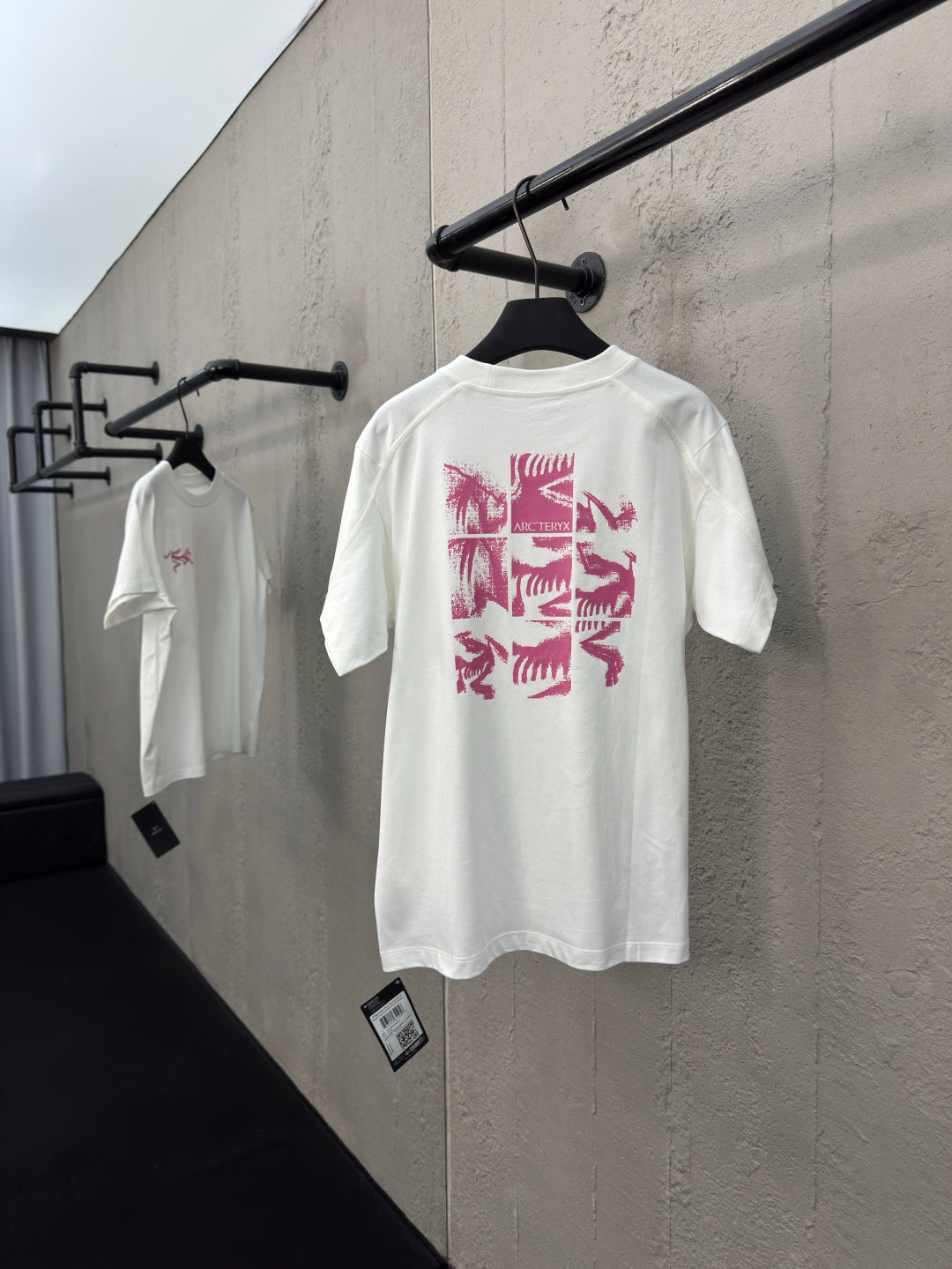 체인2호 / 아크테릭스 남성 여성 반팔 티셔츠