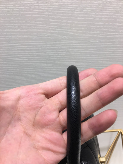 지존 / 샤넬 가방 핸드백 검은색 금단추