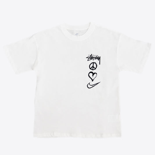 사슬  / 스투시 남성 하트 레터링 로고 프린트 라운드 반팔 티셔츠