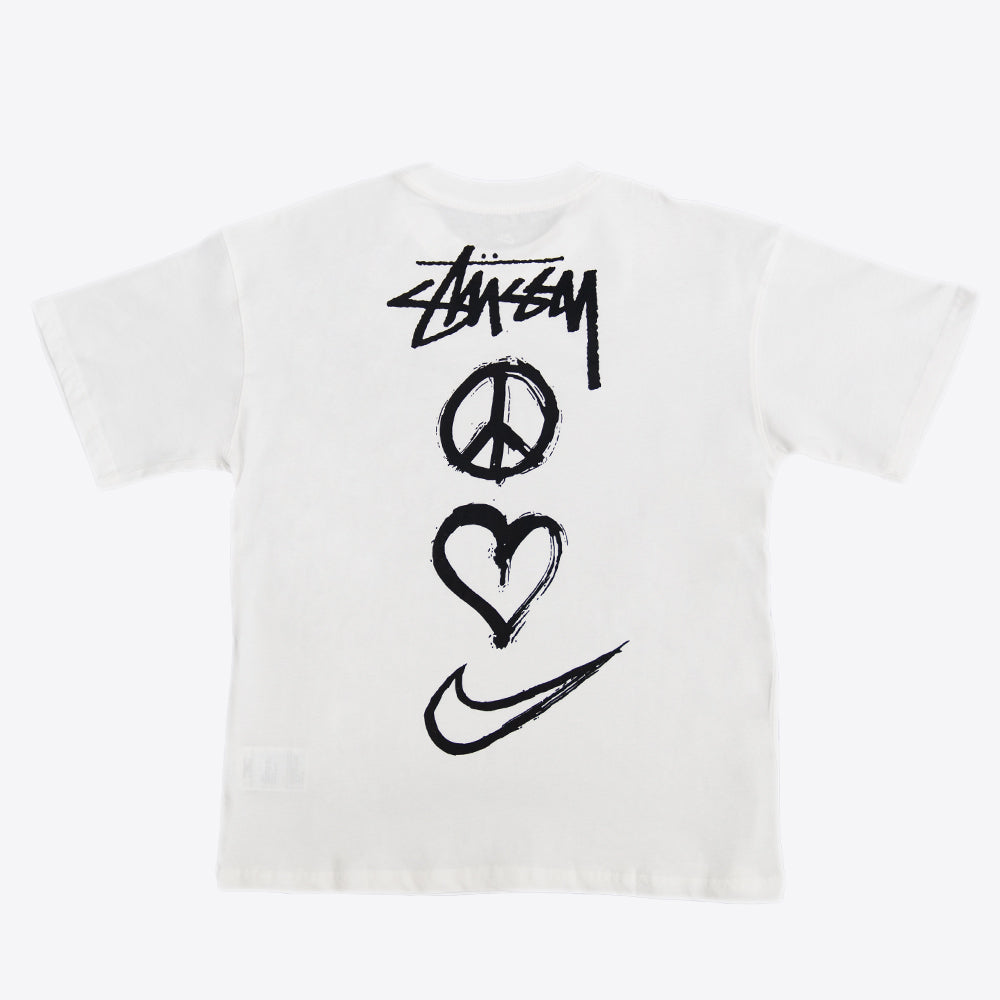 사슬  / 스투시 남성 하트 레터링 로고 프린트 라운드 반팔 티셔츠