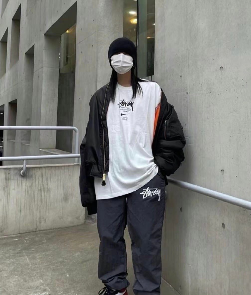 사슬  / 스투시 남성 로고 라운드넥 반팔 티셔츠