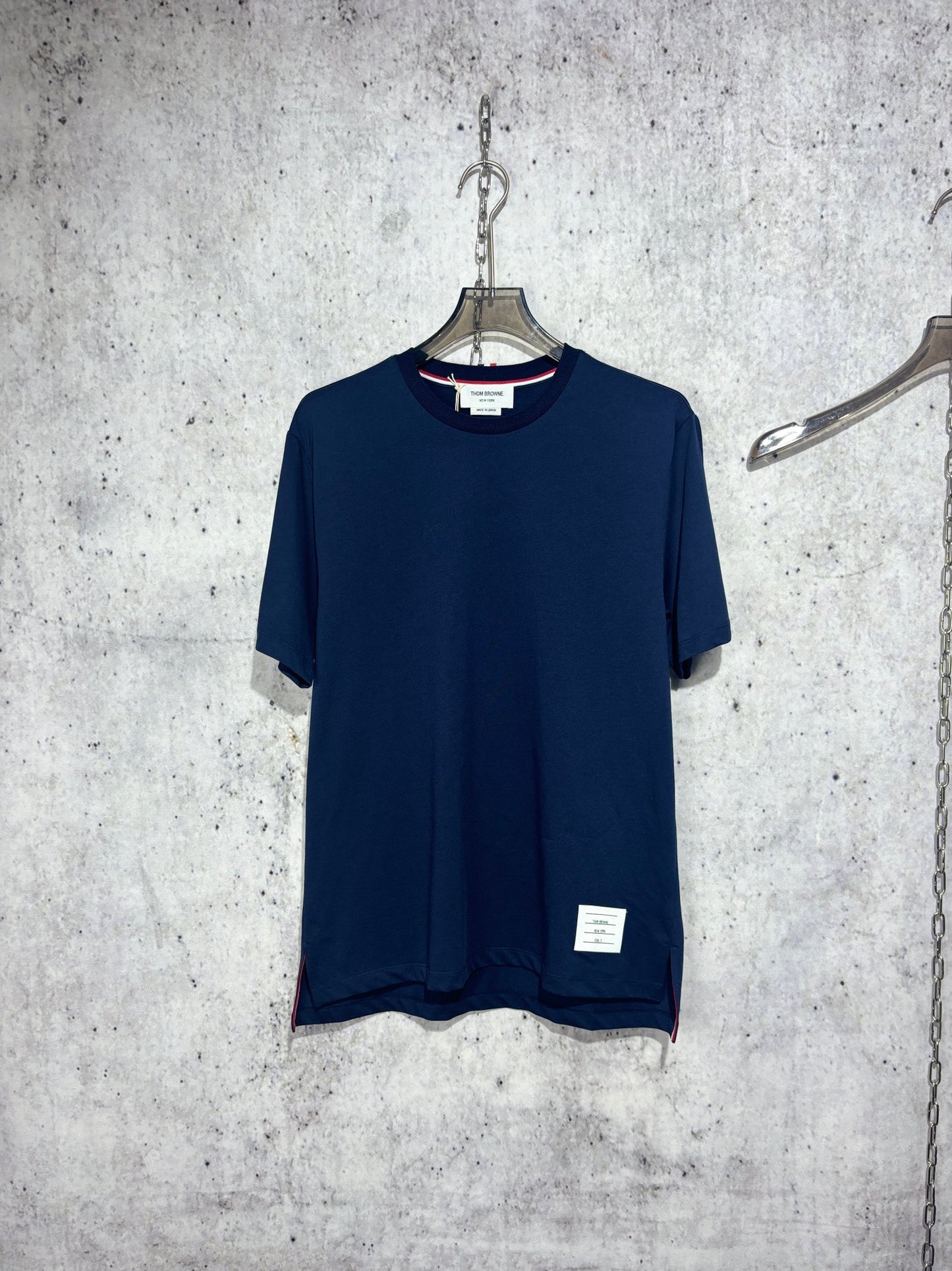 사슬  / 톰브라운 남성 옆트임 루즈핏 반팔 티셔츠