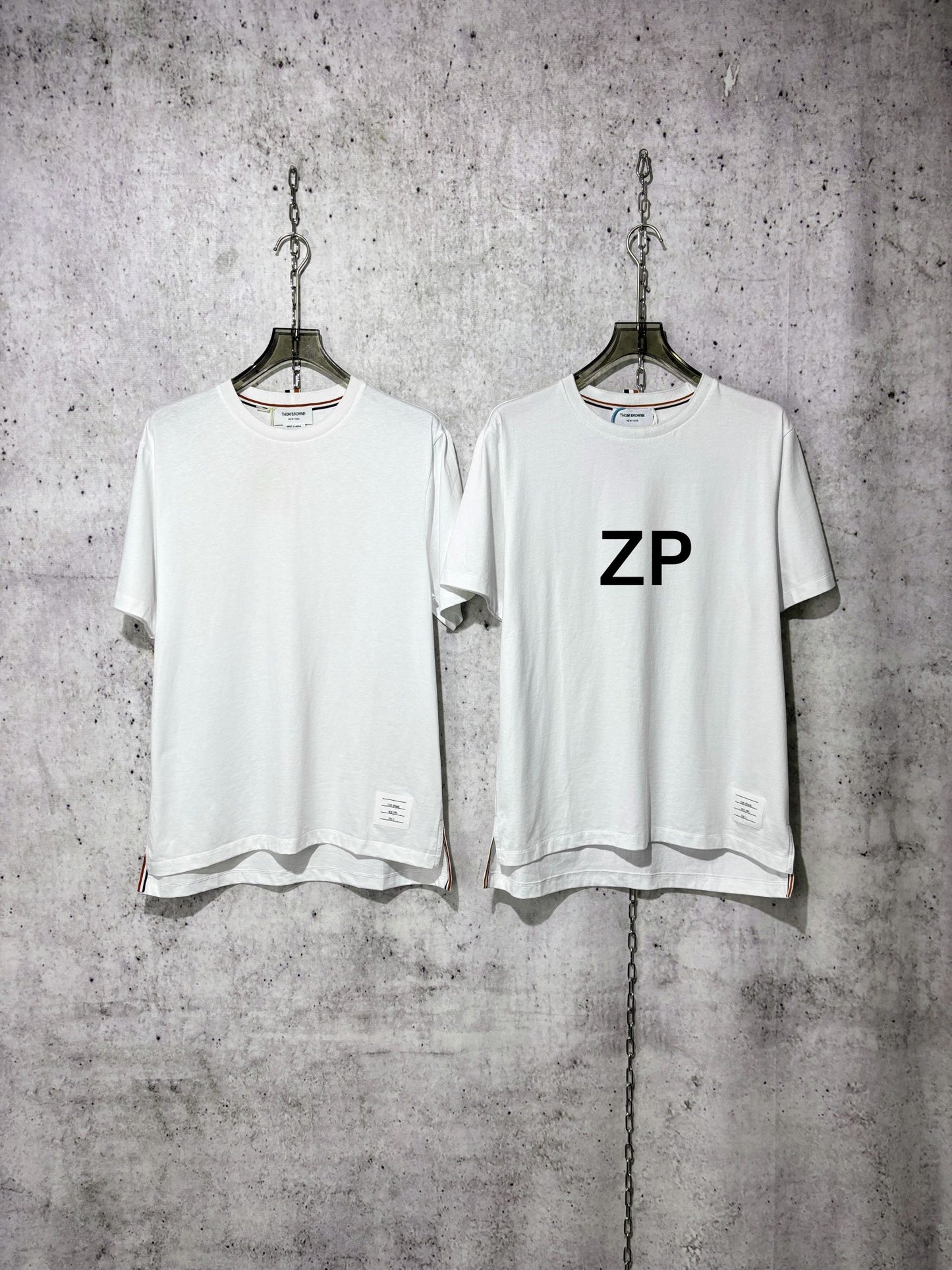 사슬  / 톰브라운 남성 옆트임 루즈핏 반팔 티셔츠