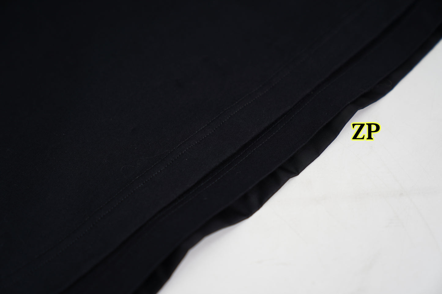 사슬  / 프라다 남성 반팔 티셔츠