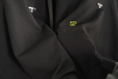 사슬  / 프라다 남성 맨투맨