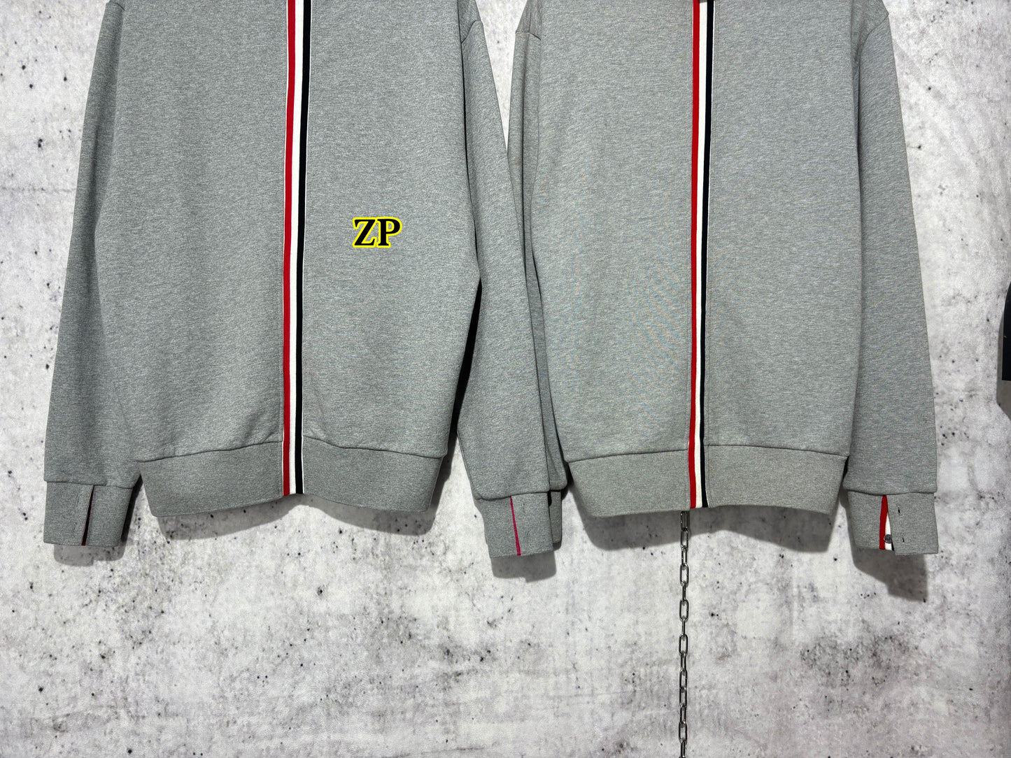 사슬  / 톰브라운 남성 라운드넥 맨툼맨