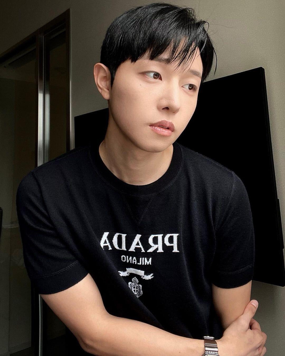 사슬 / 프라다 남성 로고 니트 티셔츠